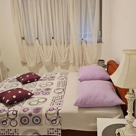 Toni Apartment *