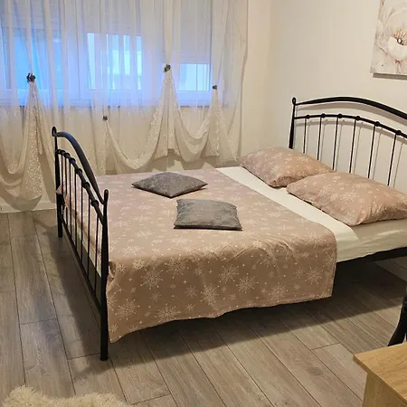 Apartment Toni *